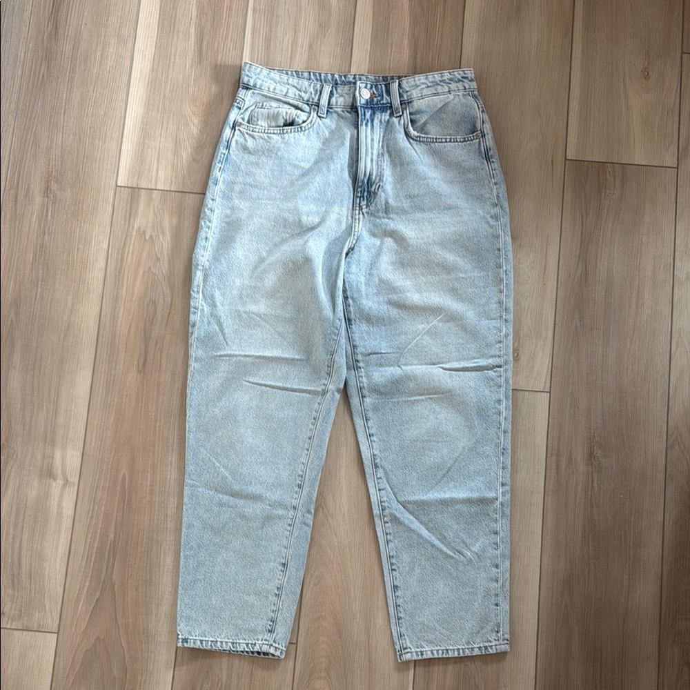 & Denim by H&M High-Waist Light Wash Denim Jeans